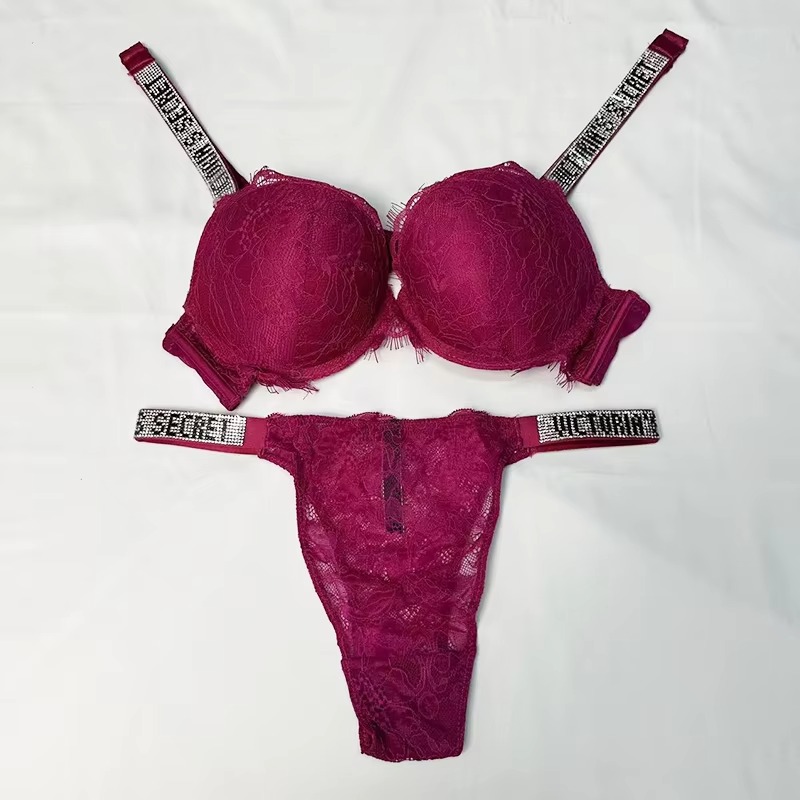 Wygodny modelujący biustonosz  – Lace Bralette Set recenzja i cena